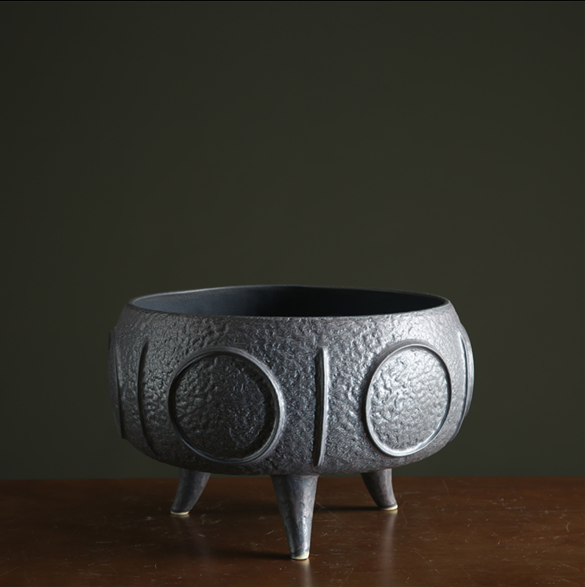 Black and white ceramic vase with geometric pattern and dried flowers 33