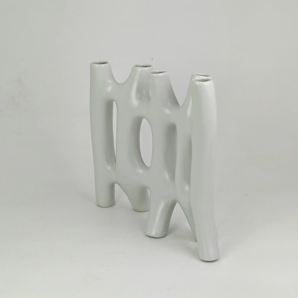Creative black and white flower arrangement living room vase 34