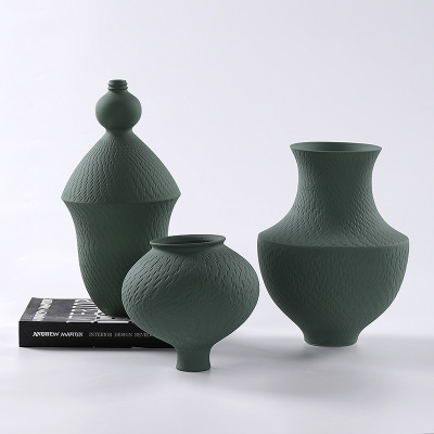 Ceramic vase modern jumping knife style flower arrangement 61
